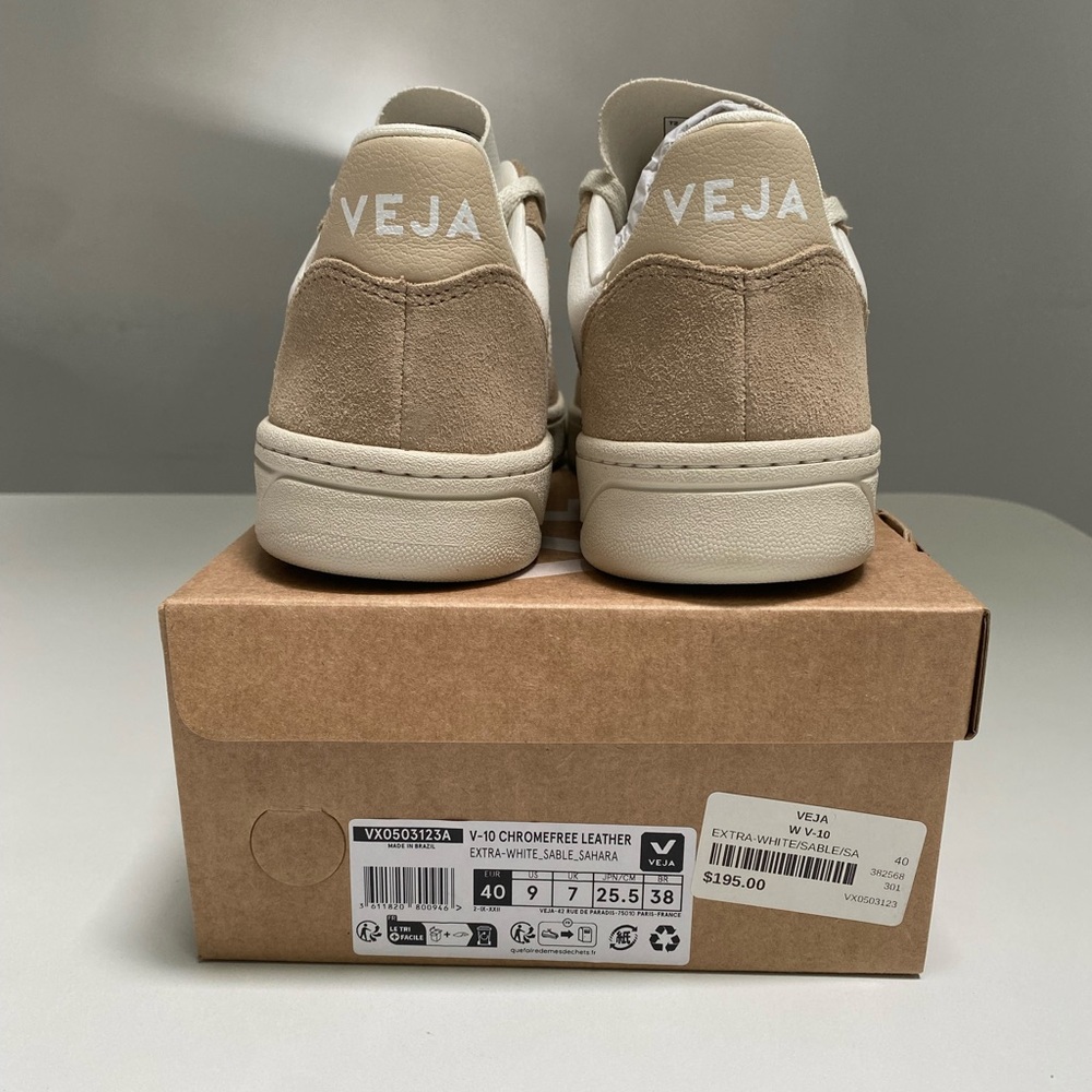Veja V-10 Leather Sneaker Extra White/Sable/Sahara sz 40EU/9US New in Box - Picture 7 of 8